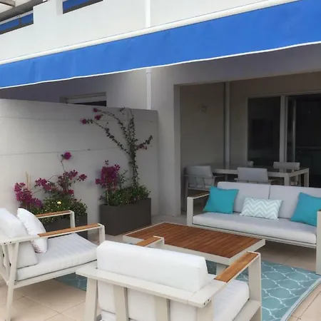 Blue Park Apartment *